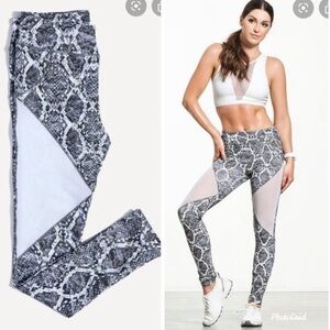 Varley L Bicknell Leggings Blue Python Compression Tights